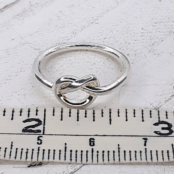 Silver knotted ring - Picture 5 of 5